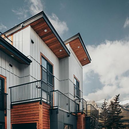 Basecamp Suites Canmore Exterior photo